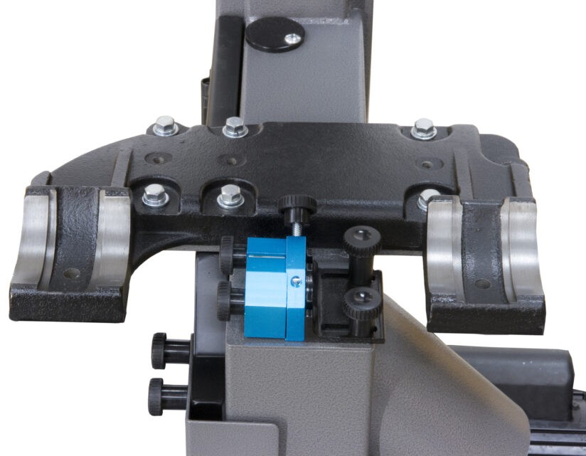 14BX Trunnion side view