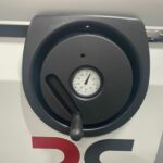 CZ500 manual handwheel with analogue readout]