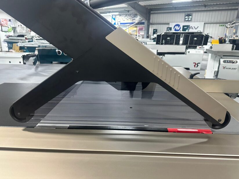 Acurat overhead guard