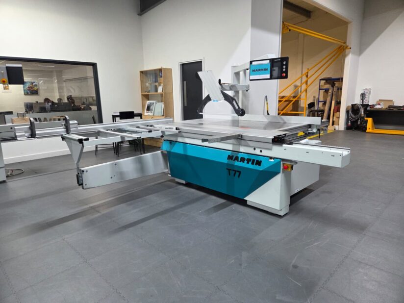 Martin T77 panel Saw