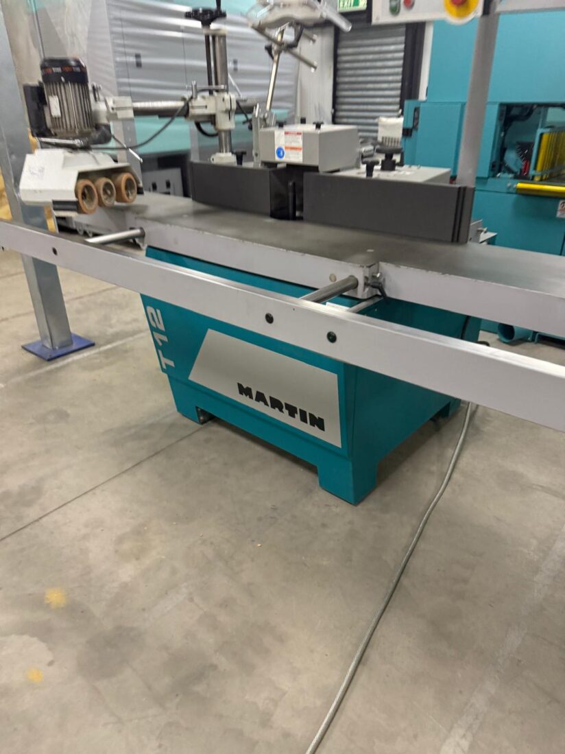 MARTIN 12 – B