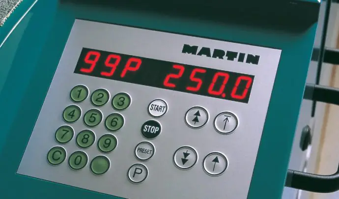 Martin T45 Thicknesser Digital readout and control of the thicknessing bed